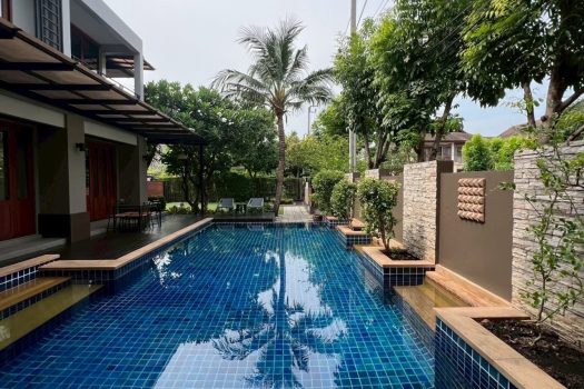 บ้านหรูหลังใหญ่ พร้อมสระว่ายน้ำ ใจกลาง เกษตร-นวมินทร์ โครงการ “อารียา สวนา 1”