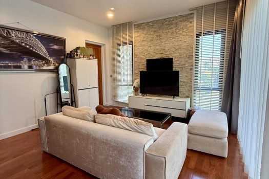 บ้านเดี่ยว ที่ดิน 1 ไร่ใจกลางเมือง 3.5 กม. จากศิริราช 2 หลังในรั้วเดียว