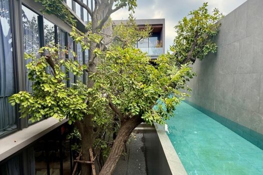บ้านหรู ดีไซน์ไม่ซ้ำใคร ใจกลาง “นาคนิวาส 20” บนพื้นที่ใช้สอยกว่า 1,500 ตร.ม. พร้อม ลิฟต์ส่วนตัว