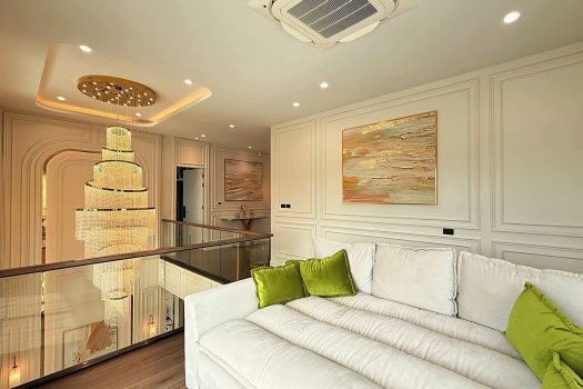 บ้านหรูวิวสนามกอล์ฟ – โครงการเศรษฐสิริ กรุงเทพฯ-ปทุมธานี