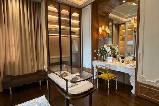 บ้านหรูมีหลายระดับ… แต่ 𝟭,𝟬𝟬𝟬+ ตร.ม. พร้อมโลเคชั่นกรุงเทพกรีฑา ไม่ใช่ใครก็ทำได้” 𝗧𝗵𝗲 𝗣𝗮𝗹𝗮𝘇𝘇𝗼 กรุงเทพกรีฑา โดย 𝗔𝗣