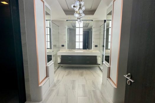 𝗥𝗮𝗿𝗲 𝗶𝘁𝗲𝗺 ใจกลางสุขุมวิท — ทาวน์โฮมหรู 𝟰.𝟱 ชั้น โครงการ 𝗤𝘂𝗮𝗿𝘁𝗲𝗿 𝟯𝟭 โครงการหรู สุด 𝗣𝗿𝗶𝘃𝗮𝘁𝗲 สำหรับ 𝟮𝟬 ครอบครัว พร้อมลิฟต์ส่วนตัว