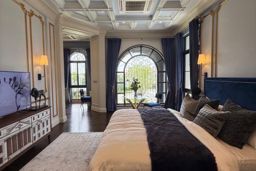 บ้านหรูมีหลายระดับ… แต่ 𝟭,𝟬𝟬𝟬+ ตร.ม. พร้อมโลเคชั่นกรุงเทพกรีฑา ไม่ใช่ใครก็ทำได้” 𝗧𝗵𝗲 𝗣𝗮𝗹𝗮𝘇𝘇𝗼 กรุงเทพกรีฑา โดย 𝗔𝗣