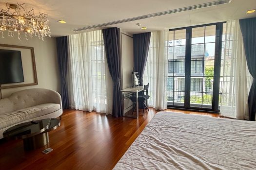 𝗥𝗮𝗿𝗲 𝗶𝘁𝗲𝗺 ใจกลางสุขุมวิท — ทาวน์โฮมหรู 𝟰.𝟱 ชั้น โครงการ 𝗤𝘂𝗮𝗿𝘁𝗲𝗿 𝟯𝟭 โครงการหรู สุด 𝗣𝗿𝗶𝘃𝗮𝘁𝗲 สำหรับ 𝟮𝟬 ครอบครัว พร้อมลิฟต์ส่วนตัว