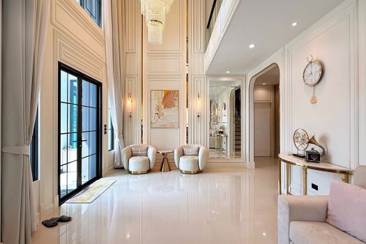บ้านหรูวิวสนามกอล์ฟ – โครงการเศรษฐสิริ กรุงเทพฯ-ปทุมธานี