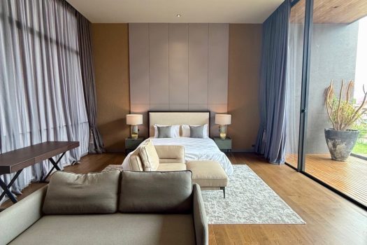 บ้านหรู ดีไซน์ไม่ซ้ำใคร ใจกลาง “นาคนิวาส 20” บนพื้นที่ใช้สอยกว่า 1,500 ตร.ม. พร้อม ลิฟต์ส่วนตัว