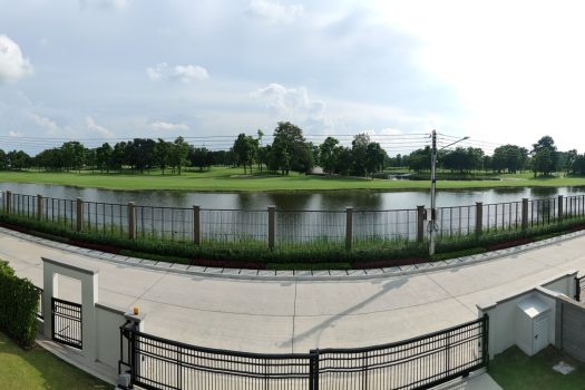 บ้านหรูวิวสนามกอล์ฟ – โครงการเศรษฐสิริ กรุงเทพฯ-ปทุมธานี