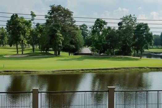 บ้านหรูวิวสนามกอล์ฟ – โครงการเศรษฐสิริ กรุงเทพฯ-ปทุมธานี