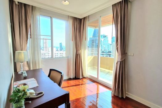 Penthouse Duplex at Piyathip Place, Sukhumvit 39 – Now Available