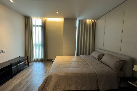 ใช่เช่า คอนโด เดอะเครสท์ ร่วมฤดี (BTS เพลินจิต)