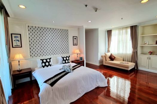 Penthouse Duplex at Piyathip Place, Sukhumvit 39 – Now Available