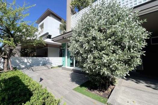 ด่วน ขายบ้านตัวอย่าง Nirvana Absolute Bangna