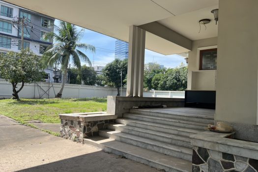 🟦 ประกาศขายบ้านพร้อมที่ดินขนาดใหญ่ 596.5 ตารางวา – พหลโยธินซอย 9